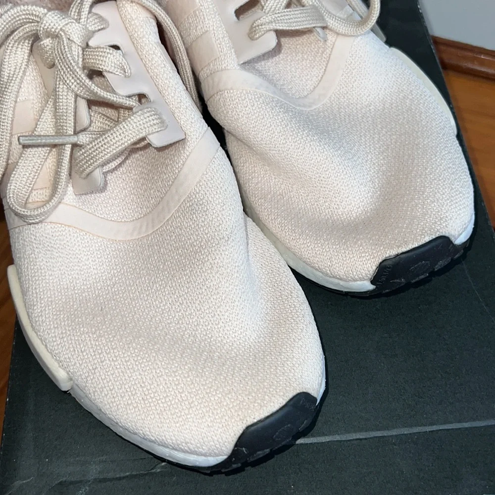 Adidas NMD R1 - Picture 13 of 13